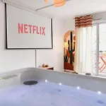 Oasis Cachée - Jacuzzi Et Cinéma Appartement