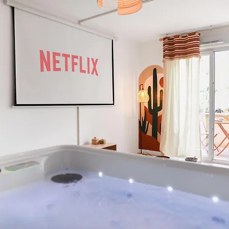 Oasis Cachee - Jacuzzi Et Cinema 아파트