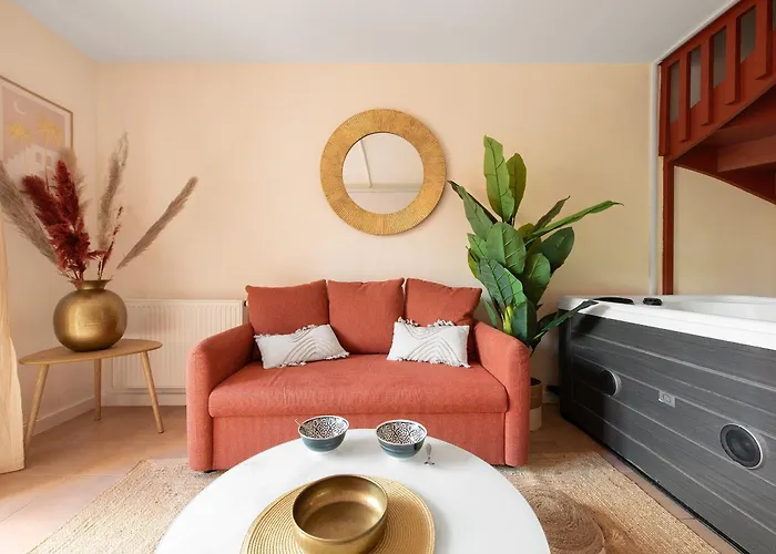 Oasis Cachee - Jacuzzi Et Cinema *