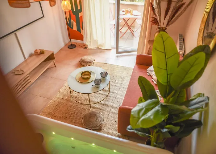 Oasis Cachee - Jacuzzi Et Cinema *