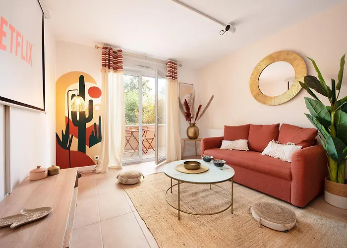 Oasis Cachee - Jacuzzi Et Cinema